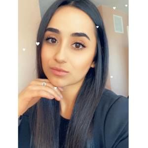 Meet your Posher, Elizabeth